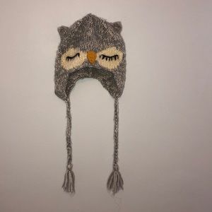 Owl crochet hat.